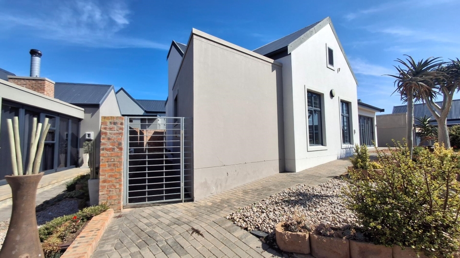 3 Bedroom Property for Sale in Hartenbos Central Western Cape